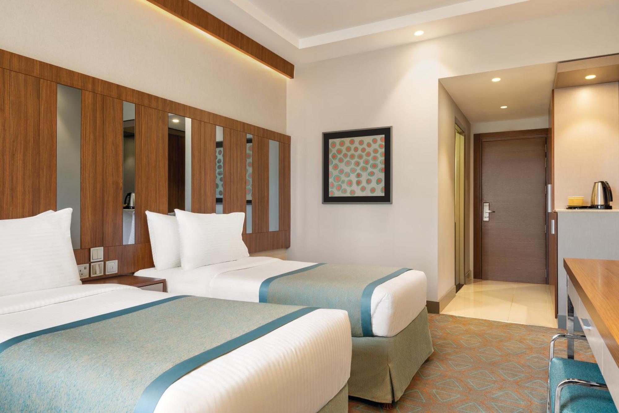 Ramada By Wyndham Makkah Zad Al Tayseer Mecca Exterior photo