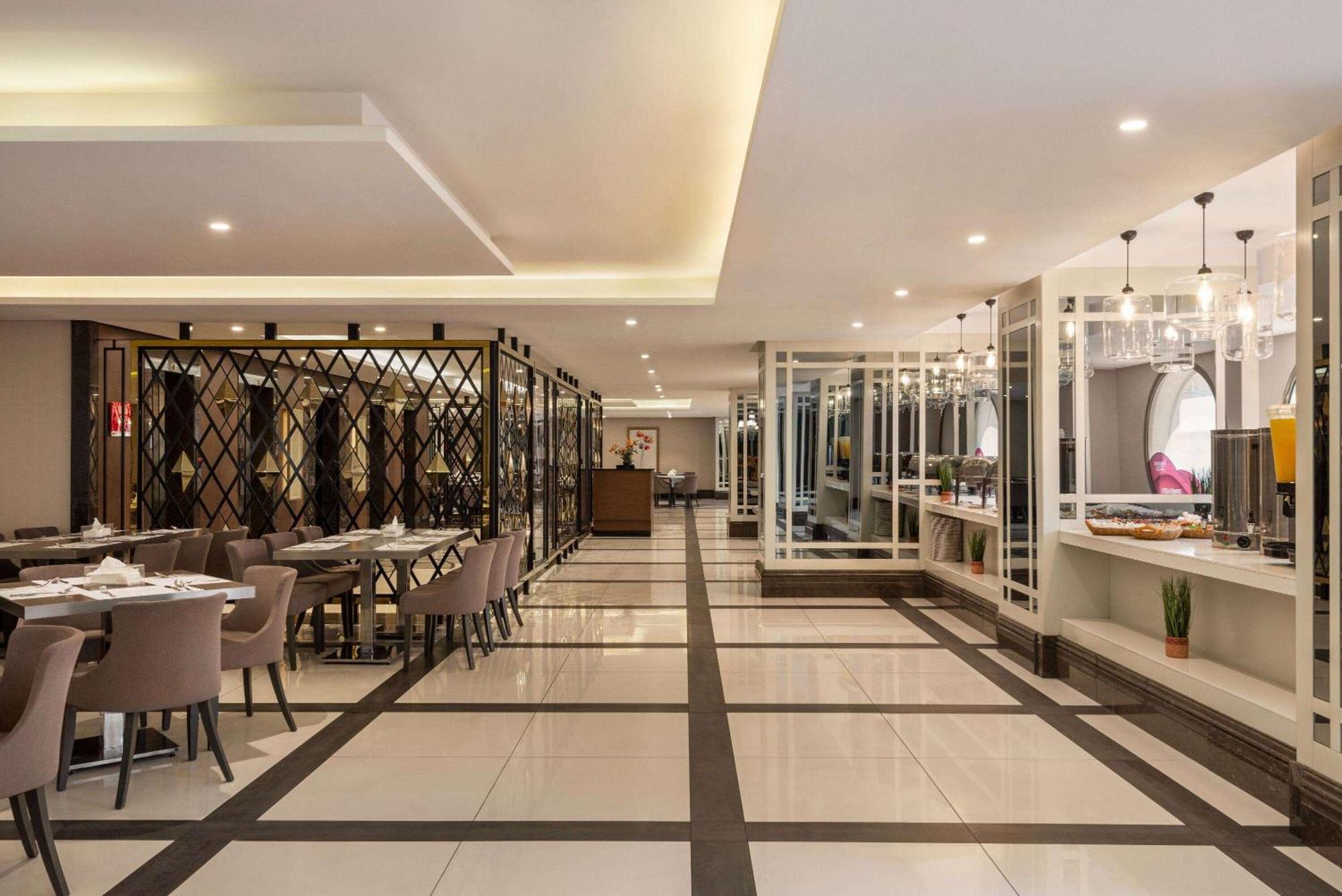 Ramada By Wyndham Makkah Zad Al Tayseer Mecca Exterior photo