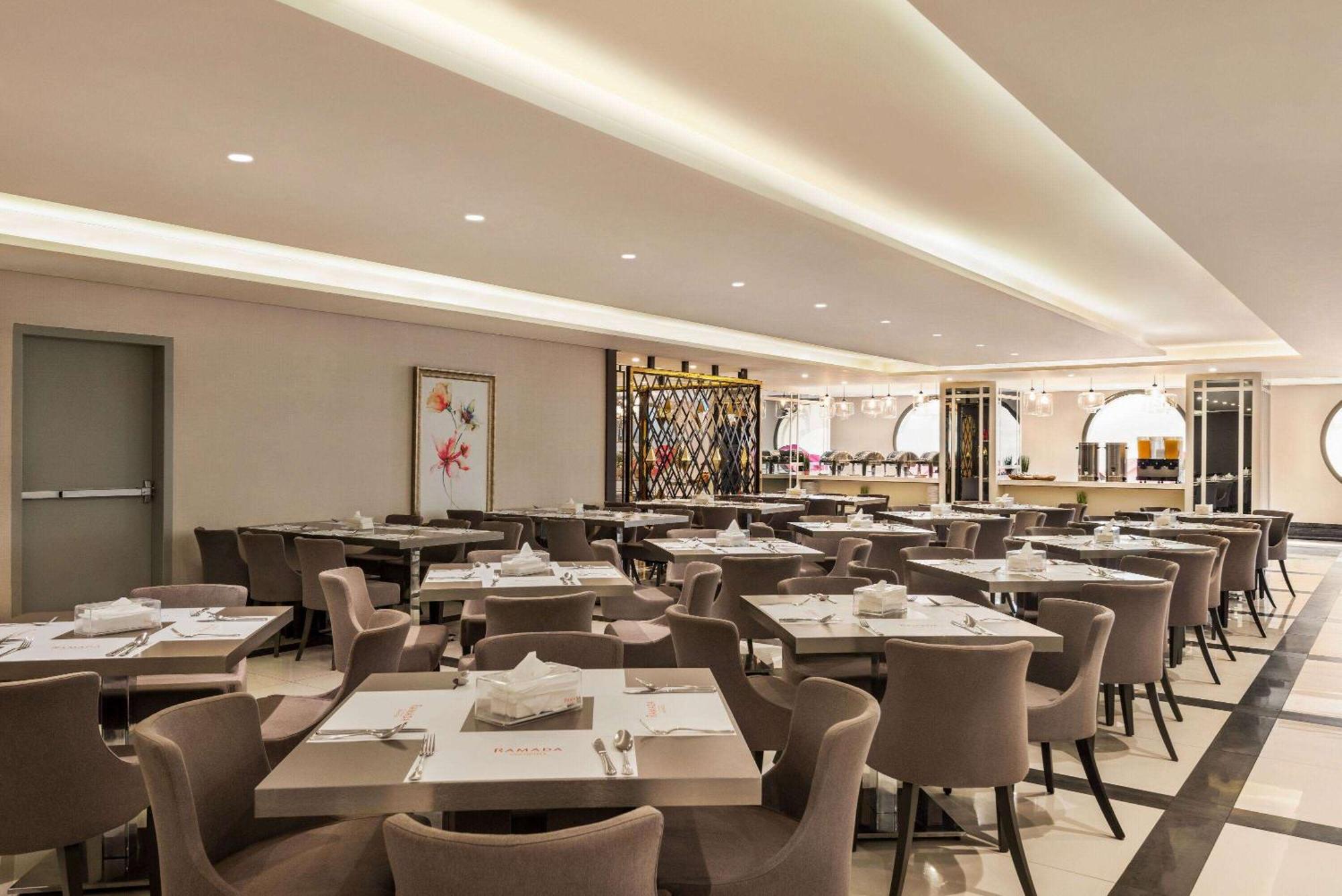 Ramada By Wyndham Makkah Zad Al Tayseer Mecca Exterior photo