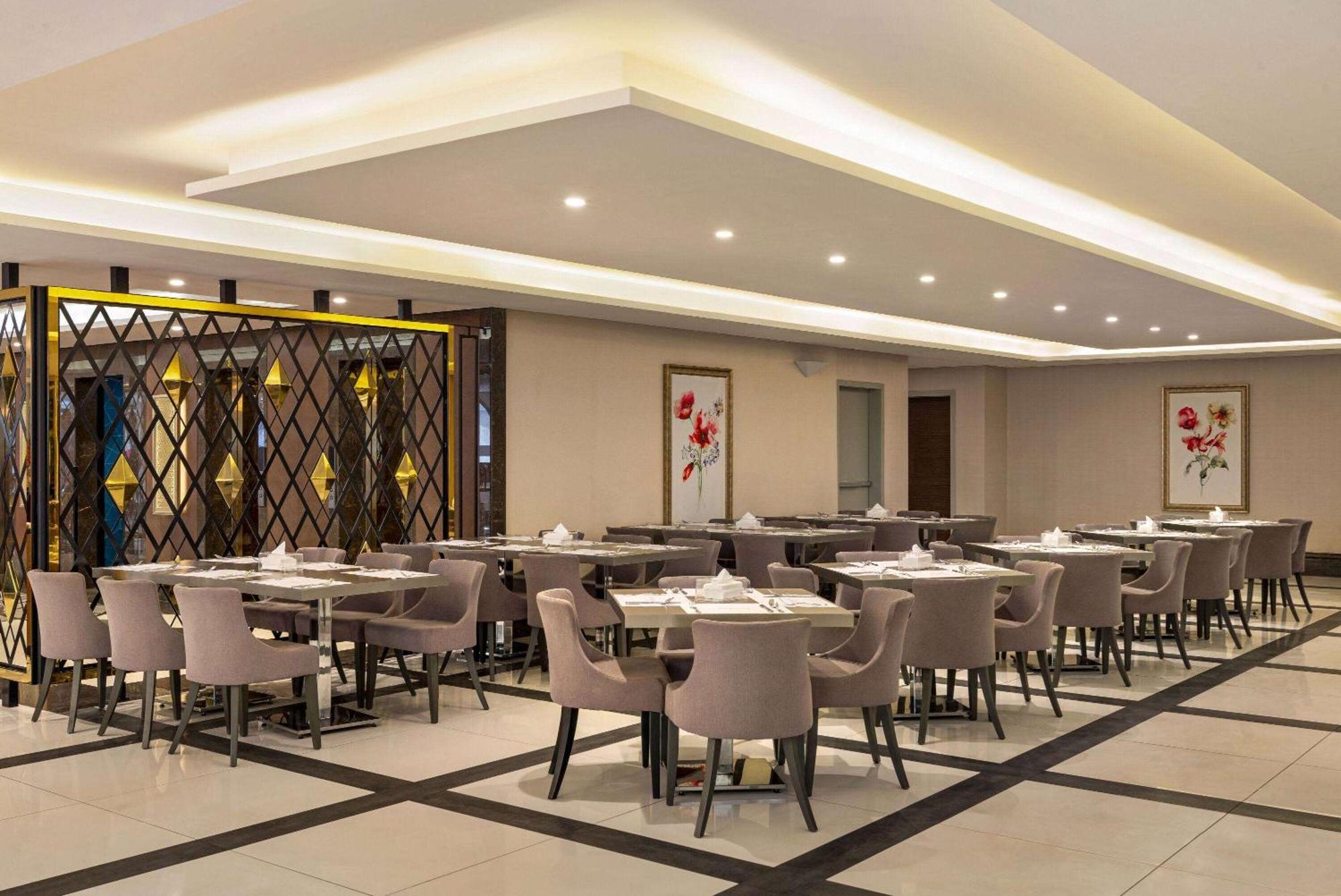 Ramada By Wyndham Makkah Zad Al Tayseer Mecca Exterior photo